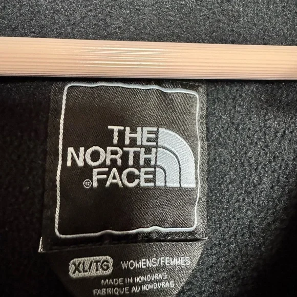 The North Face Women’s Black Denali Jacket - Picture 4 of 8